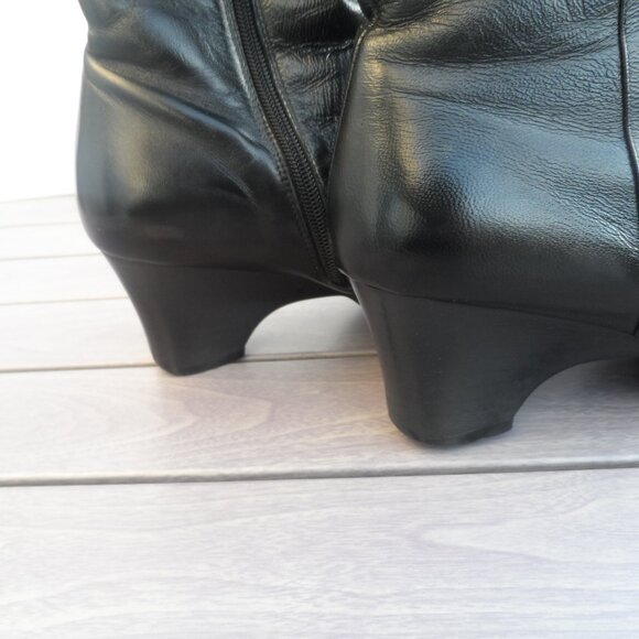 Winter genuine leather boots with sheepskin lining - Size 8 - Picture 11 of 14